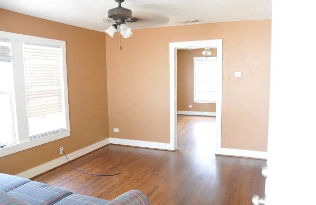 1523 S Robertson Avenue, B Gallery 4