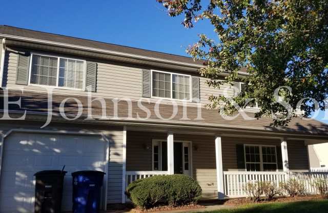 Spacious 4 Bedroom Home with Modern Comforts in Kernersville photos photos Spacious 4 Bedroom Home with Modern Comforts in Kernersville photos photos