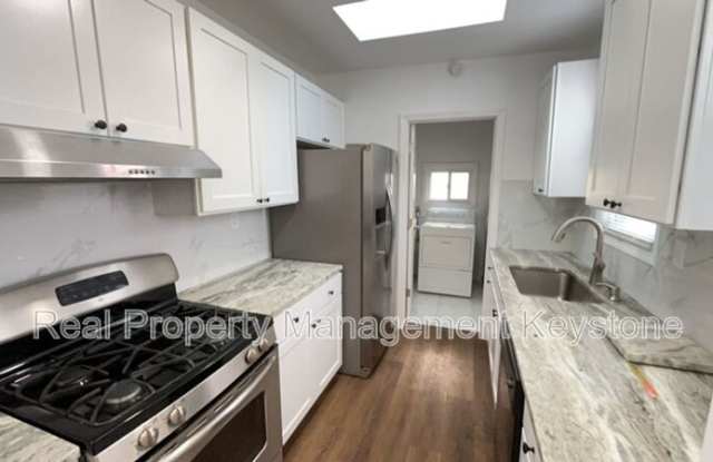 1715 Larkins Way photos photos