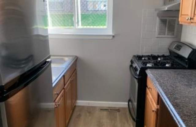 2505 Winchester Street photos photos