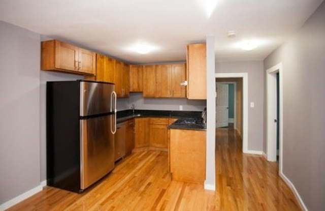 173 Rindge Ave 1L - 173 Rindge Ave, Cambridge, MA 02140