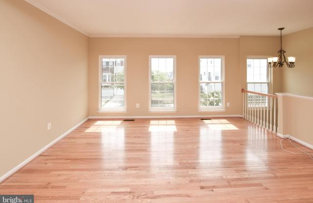 18489 SIERRA SPRINGS SQUARE Gallery 2
