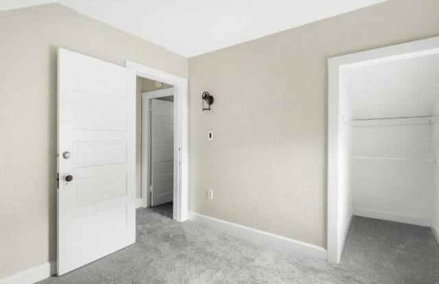 1311 Benton Street - 1311 Benton Street, Rockford, IL 61107