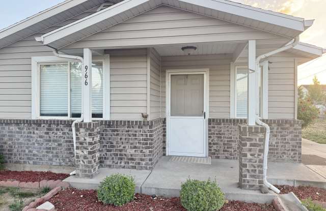 966 Glendale Street photos photos