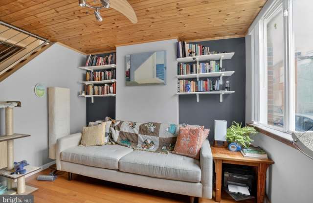 416 E FLORA Street Gallery 2