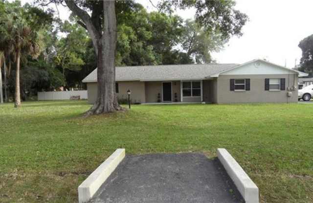 8212 Sunnyvale Place Gallery 4