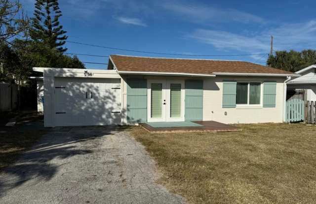 Remodeled 2/1 Beachside Bungalow - 58 Carol Road, Ormond-by-the-Sea, FL 32176