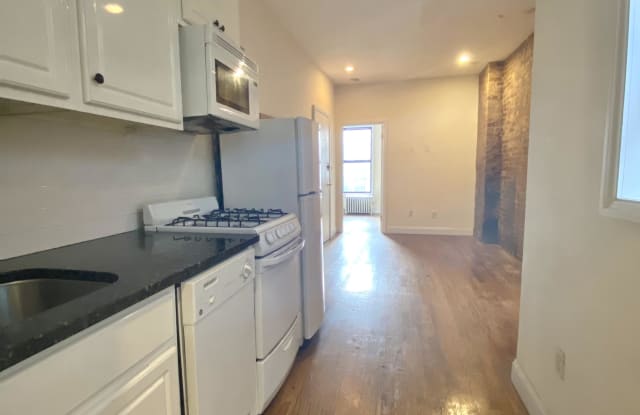 509 East 81st Street - 509 East 81st Street, New York City, NY 10028