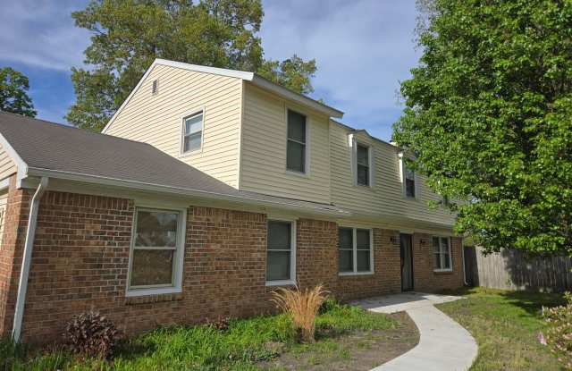 Spacious Five Bedroom photos photos