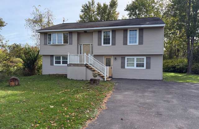 Renovated 4BR/2BA Single-Family Home on a Half Acre Gallery 1