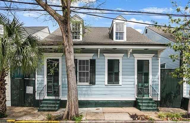 2617 CHARTRES Street - 2617 Chartres Street, New Orleans, LA 70117