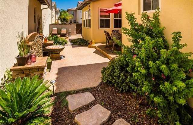 6123 African Holly Trail Gallery 3