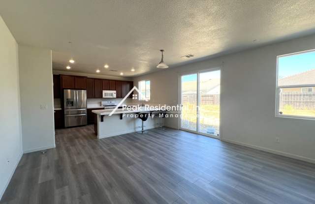 Spacious 5bd/3ba Stockton Home! Gallery 3