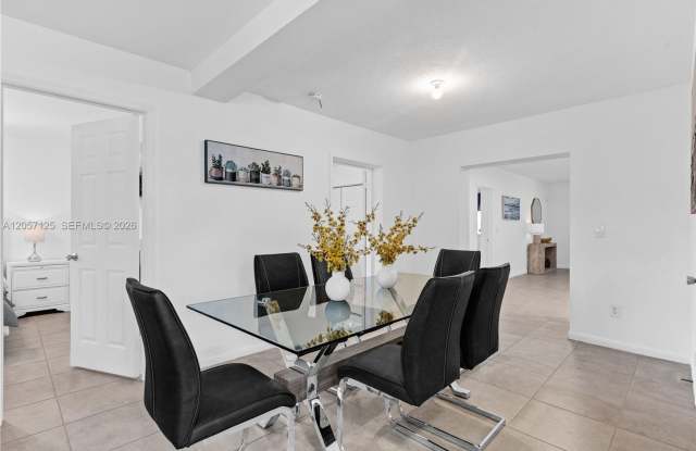1430 NE 11th Street 1430, Homestead, FL 33033 - 4518 Gallery 4