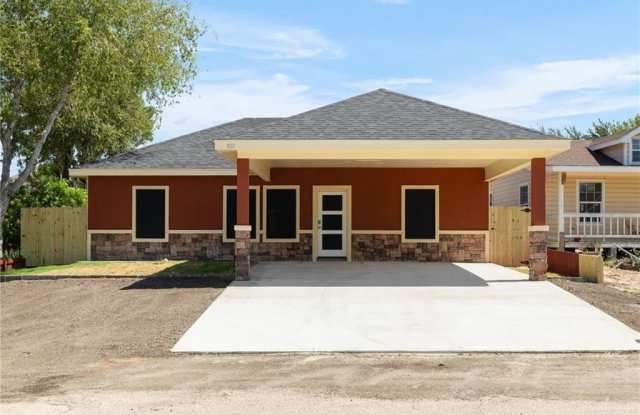 832 N Kika De La Garza Boulevard N photos photos