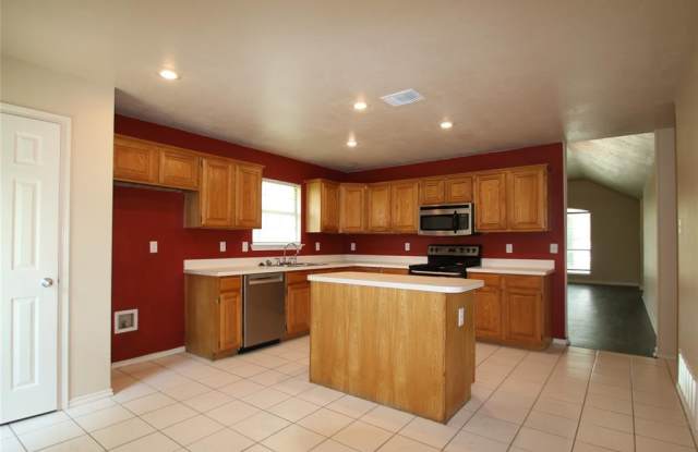 7816 Rogue River Trail - 7816 Rogue River Trail, Fort Worth, TX 76137