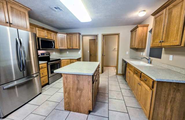 606 Highland Ridge Drive - 1 Gallery 4