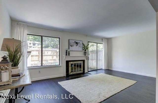 10703 Muirfield Dr Gallery 3