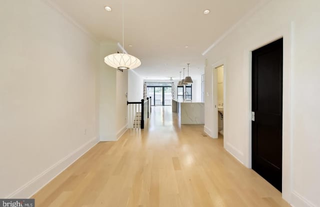 715 K Street NE Gallery 2