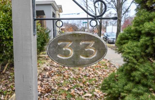 33 Hoffman Ave Gallery 3
