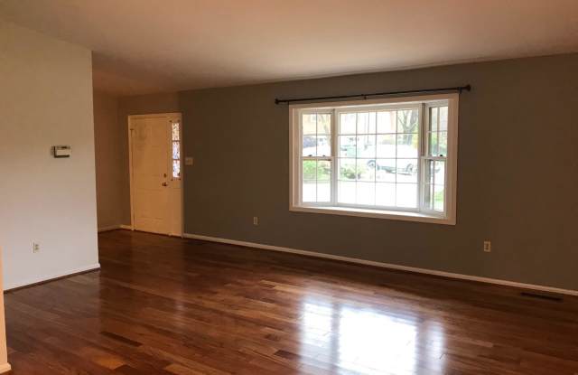 6656 NEWCHANDLER COURT Gallery 3