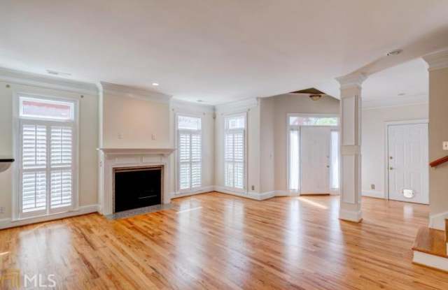 385 Angier Ct Gallery 4
