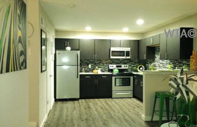 935 W. SILVERSANDS Gallery 2