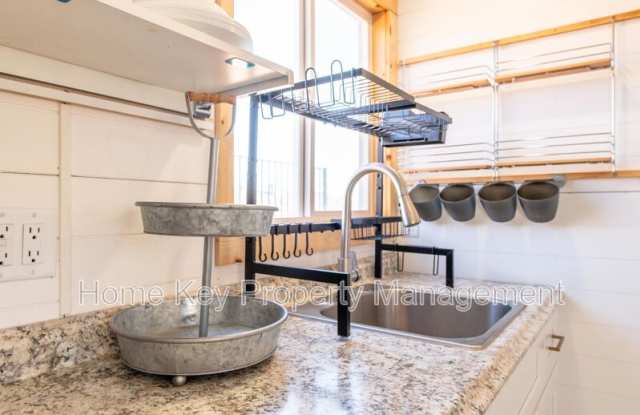 1607 S Scenic Sunrise Dr Gallery 1
