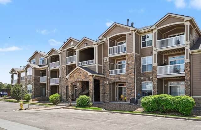 Charming Englewood Condo | 2 Bedrooms, Covered Parking & Community Pool photos photos Charming Englewood Condo | 2 Bedrooms, Covered Parking & Community Pool photos photos
