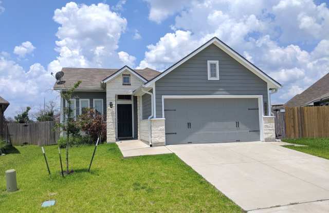 Available for Immediate Move-in! Wonderful Single Family Home in Siena! Gallery 3