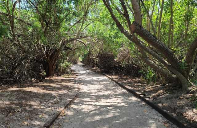 8751 LIVE OAK COURT Gallery 2