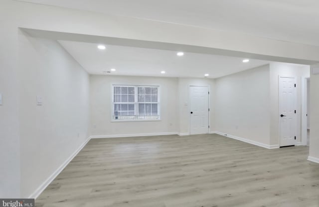 35355 HAMLIN SCHOOL Lane Gallery 4