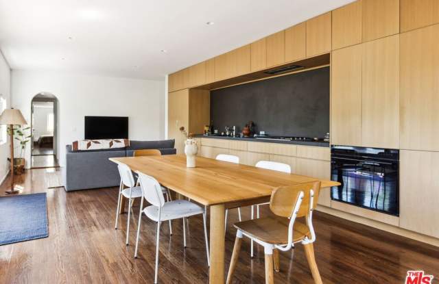 2055 W Silver Lake Dr photos photos