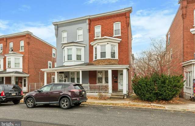 1222 LINWOOD AVENUE - 1222 Linwood Avenue, Norristown, PA 19401