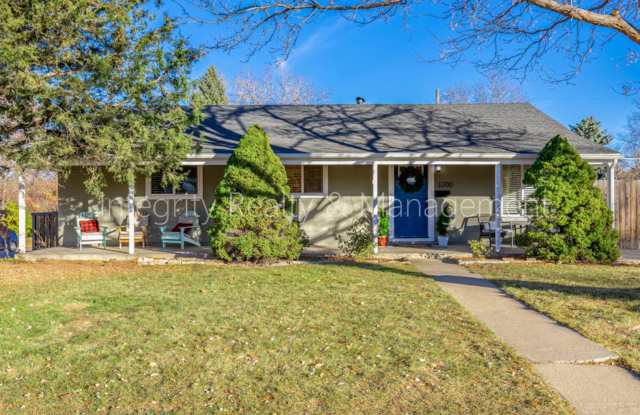 5 Bed/2 Bath, 2,112 Sqft - 3200 S Grape St Denver, CO 80222 photos photos