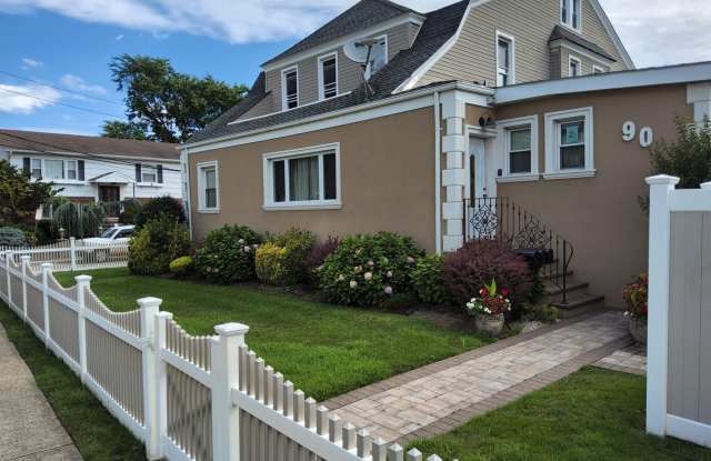 90 Hempstead Avenue photos photos 90 Hempstead Avenue photos photos