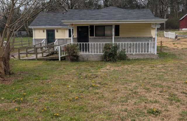 MOVE IN SPECIAL!! Beautiful Single-Family Home at 1542 Burning Bush Rd, Ringgold, GA photos photos