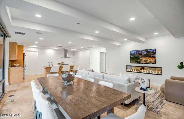 7121 E Rancho Vista Drive Gallery 4