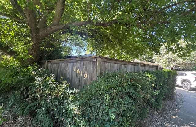 6 Bedroom 2 Bathroom Home Available September 9 2026 photos photos