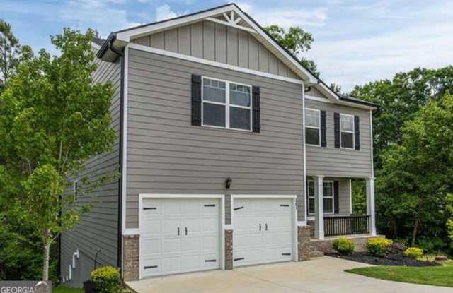 Like-New 4 bedroom 2.5 bathroom home with Custom Touches, open floor plan AND a Cul-de-sac lot! Must see! Gallery 4