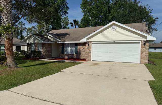 3 Bedroom, 2 Bathroom Single Family Residence photos photos