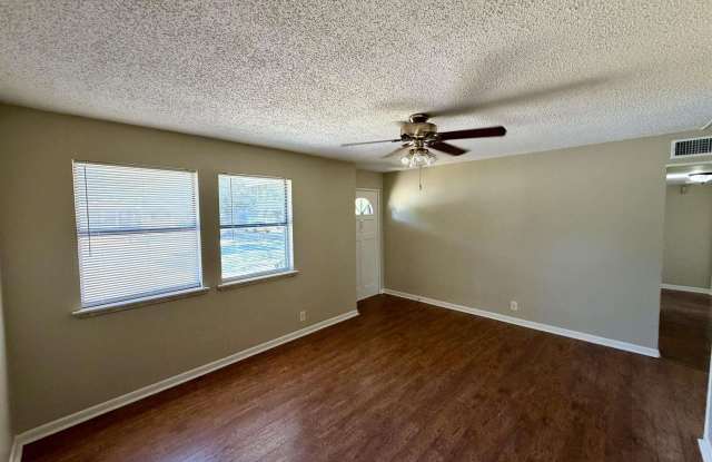 4603 WESTERN HILLS DRIVE Gallery 3
