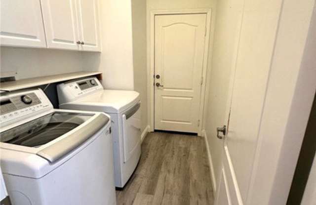 80 Mapleton Gallery 3