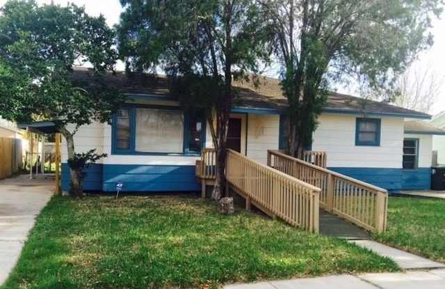 837 Rosedale Drive photos photos