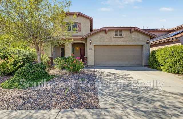 2346 N Monticello Dr Gallery 1