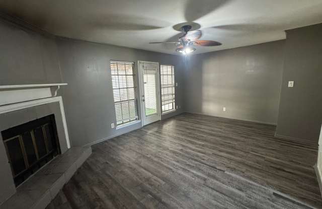 578 Hollow Wood Road Gallery 3