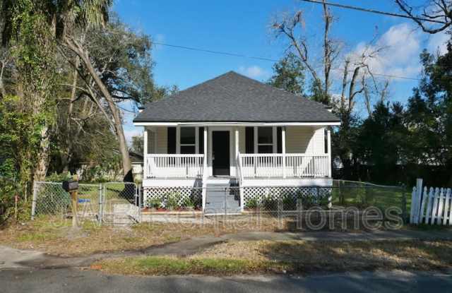3013 Dignan St photos photos