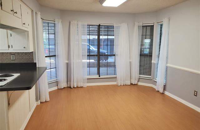 414 Creekside Drive Gallery 4