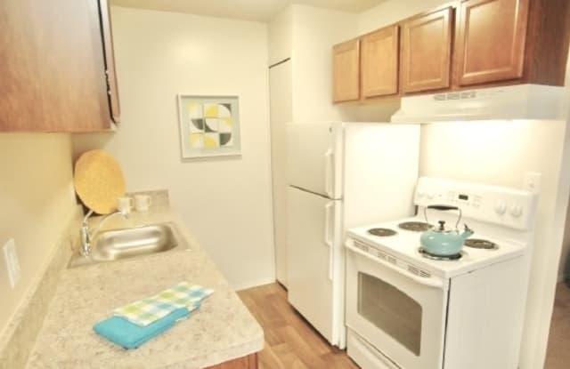 Village Oaks Apartments photos photos