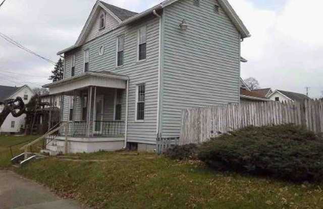 164 E Main St. photos photos